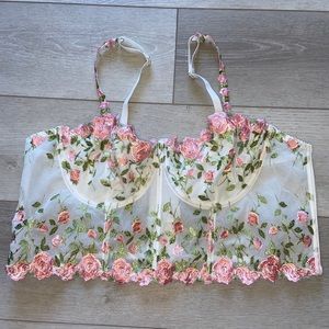 Plus Mid Line Sheer Rose Bra With Boning Sz 4x